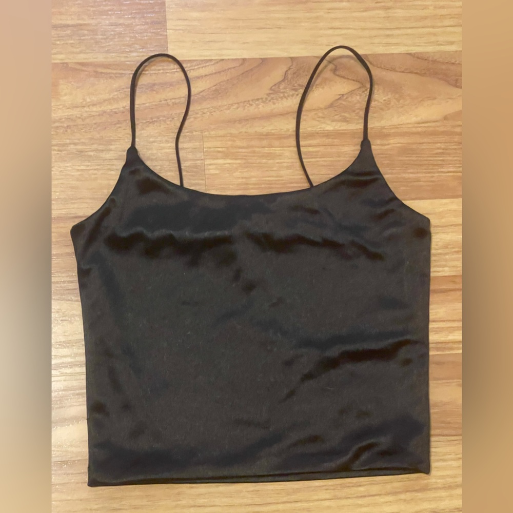 Black silk cropped tank